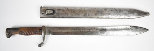 German WW1 98/05 pattern bayonet, later model with flash guard, Waffenfabrik Mauser Ag Oberndorf