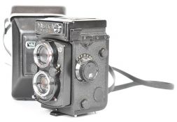 Yashica Mat-124 G TLR camera with Yashinon f=80mm 1:3.5 lens