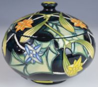 Moorcroft signed Sian Leeper limited edition 27/50 covered pedestal bowl decorated in the Festive