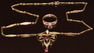 Edwardian 9ct gold pendant set with paste and seed pearls, on 9ct gold chain made up of fancy links,