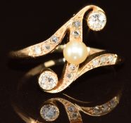 A c1900 18ct gold ring set with a natural pearl, rose cut and old cut diamonds, 2.4g, size H