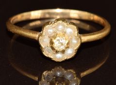 Victorian ring set with a diamond surrounded by seed pearls, 2.5g, size R