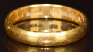 A 22ct gold wedding band / ring, London 1875, 5.2g, size U