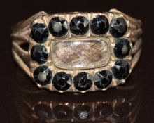 Georgian 9ct gold mourning ring set with hair and French jet, engraved 'Sarah Dixon ob 17th August