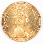 1982 Elizabeth II gold full sovereign