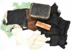 Collection of 19th/20thC lace, jewelled evening bag, Chinese lacquer box, kid leather gloves,