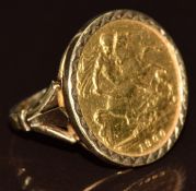 A 9ct gold ring set with a 1900 gold half sovereign, 7g, size K