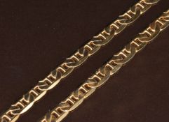 A 9ct gold necklace made up of mariner's links, 23.6g, 49cm