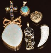 Six 9ct gold pendants including opal triplet, opal, mystic topaz, etc, 22.9g