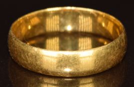 A 22ct gold wedding band / ring, Birmingham 1873, 2.3g, size I