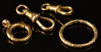 Victorian 9ct gold bolt clasp (1.3g), two yellow metal dog clips and a Victorian embossed link /