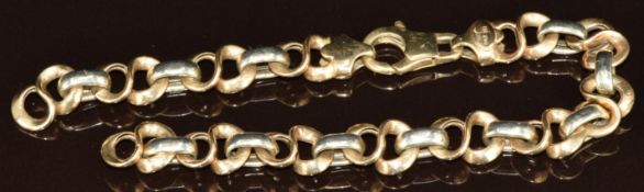 A 9ct gold bi-coloured bracelet, 9.5g, 18.5cm (damaged)