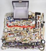 A collection of jewellery including two pairs of yellow metal earrings (2.2g), Wedgwood brooch,