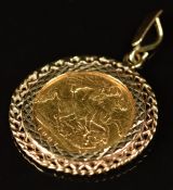 1901 gold half sovereign in 9ct gold mount, 5.5g