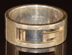 Gucci silver ring in original box, 8.2g, size O