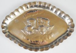 Edward VII hallmarked silver pin dish or dressing table tray with crimped edge and Reynold's