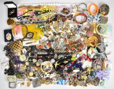 A collection of jewellery including, foiled paste buckle, silver horseshoe brooch, further