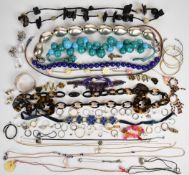 A collection of jewellery including Links of London bracelet, silver buckle bangle, silver brooch,