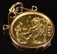 1982 gold half sovereign in 9ct pendant mount, 4.8g