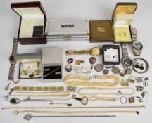 A collection of jewellery including 9ct gold rope twist necklace (broken, 6g), 9ct rose gold