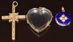 A c1900 9ct gold cross pendant with floral and scrolling decoration (4cm, 1.5g), Victorian 9ct