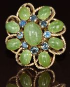 A 14k gold ring set with jadeite cabochons and sapphires in a cluster, 5.4g, size J