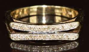 A 9ct gold ring set with diamonds in two rows, 4g, size R