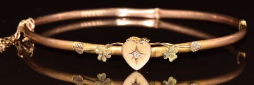 Victorian 9ct gold bangle with heart and ivy decoration set with a diamond, in antique 'W.Rode,