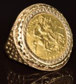 A 9ct gold ring set with a 1982 gold half sovereign, 8.3g, size O