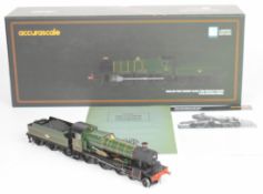 Accurascale 00 gauge GWR 'Bradley Manor' model railway locomotive and tender, 7802, 4-6-0, BR green,