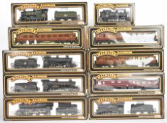 Six Mainline 00 gauge model railway steam locomotives to include Erlestoke Manor 4-6-0, Standard