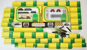 Minitrix and Graham Farish N gauge model railway rolling stock and accessories to include 'Train and