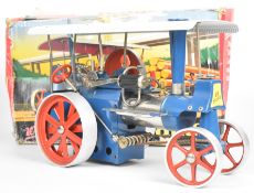 Wilesco D40 live steam traction engine with single slip eccentric cylinder, whistle, clutch to