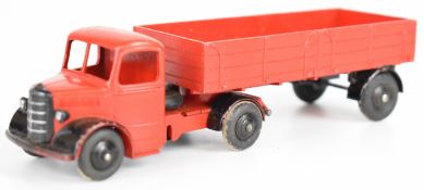 Dinky Supertoys diecast model Bedford Articulated Lorry with red cab and trailer and black wheel