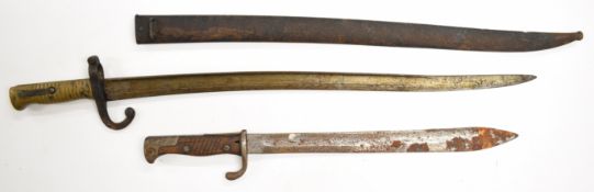 French Chassepot bayonet dated 1871 to back of blade and with brass handle, in scabbard, overall