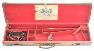 Williams & Powell leather and brass bound shotgun carry case with fitted interior and 'Established
