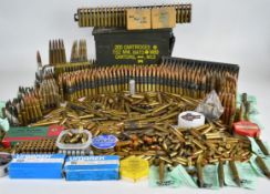 A large collection of inert and blank rifle and pistol cartridges including drill rounds, .303, .