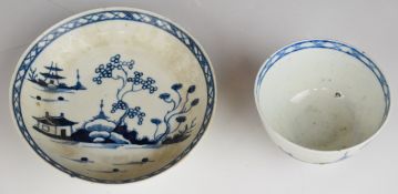 18th C Lowestoft blue and white tea bowl and saucer, H50cm