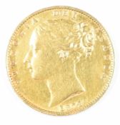 1872 Queen Victoria gold full sovereign with young head and shield reverse, die number 69, F