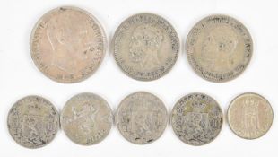 Eight Norway silver coins 1893-1911 consisting of a 1912 1 Krone, 50 Ore coins dated 1893 and