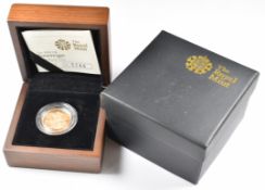2009 Royal Mint limited edition 5246/12500 proof gold full sovereign, with certificate