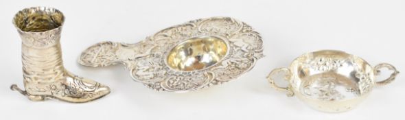 Three Edward VII import hallmarked silver items composing novelty boot with spur to rear, height 5.