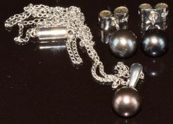 Ciro 9ct white gold necklace and earrings set with black pearls, 3.2g