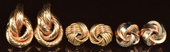Three pairs of 9ct gold knot earrings, 12.1g