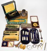 Bijouterie, collectables and advertising ware including various fountain pens / propelling pencils