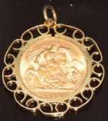 1915 gold half sovereign in pendant mount 6.4g