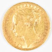 1880 Queen Victoria gold full sovereign with young head and George and the Dragon reverse, VF