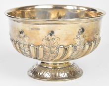 Mappin & Webb Edward VII hallmarked silver pedestal bowl with fluted and acanthus leaf decoration to