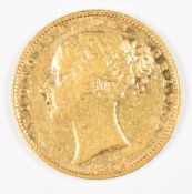 1862 Queen Victoria gold full sovereign with young head and shield reverse, F