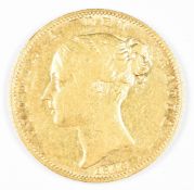 1846 Queen Victoria gold full sovereign with young head and shield reverse, F